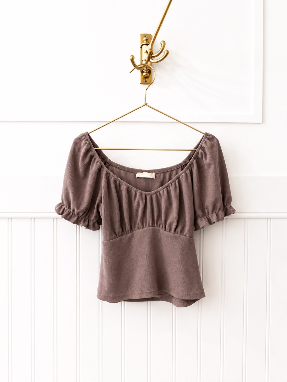 Altar'd State Mauve Puff Sleeve Scoop Neck Top